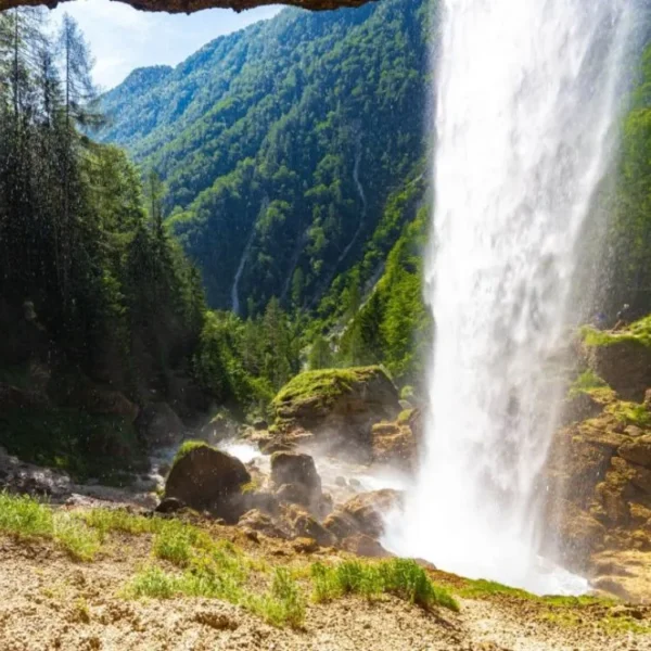 Pohod skozi 7 alpskih čudes: Triglavski narodni park