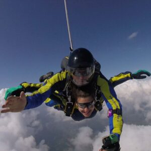 Skok s padalom v Tandemu Tandemskydive
